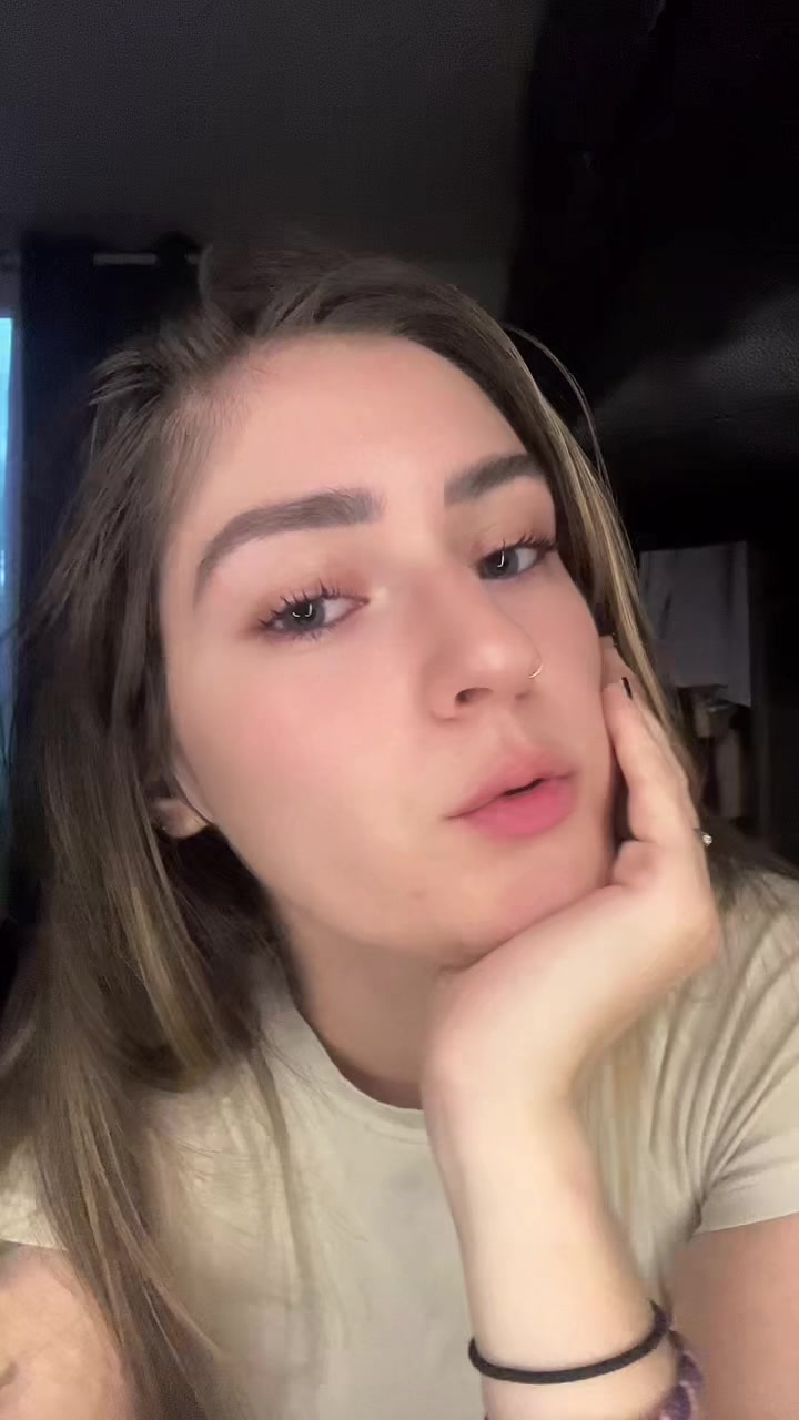 @daniella