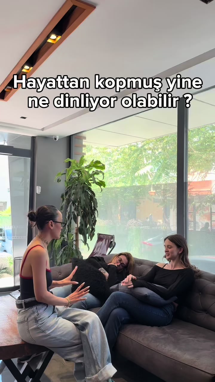 @eylemozsarac