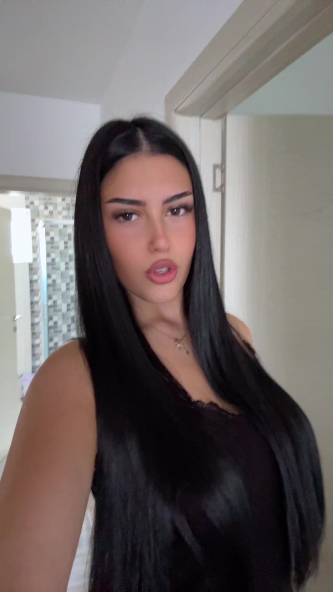 @ʟєɴʏ🍸
