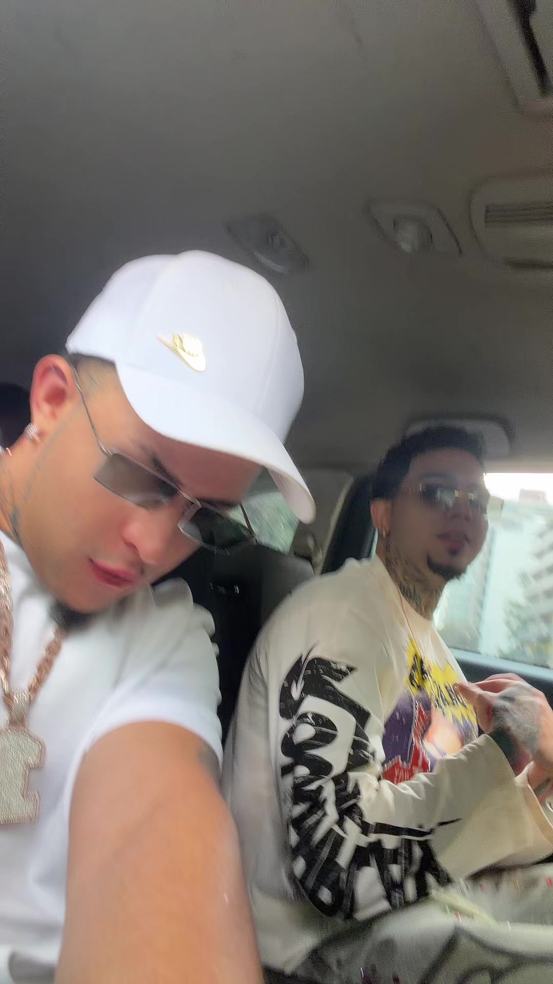 @JeyOne