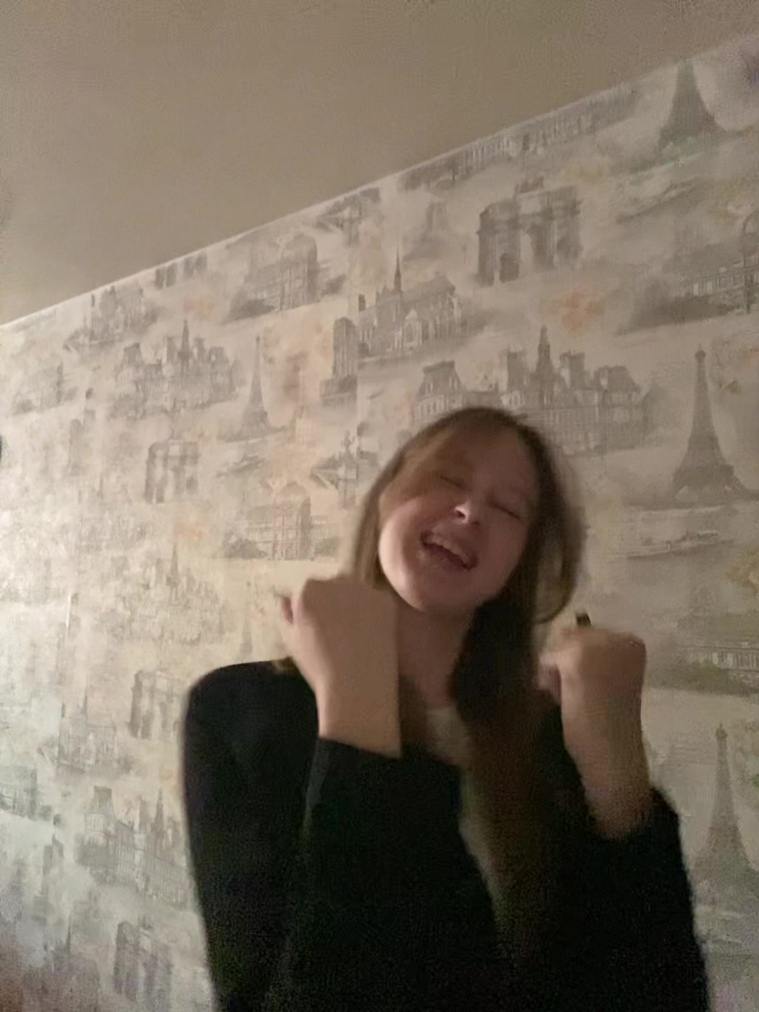 @krissweq