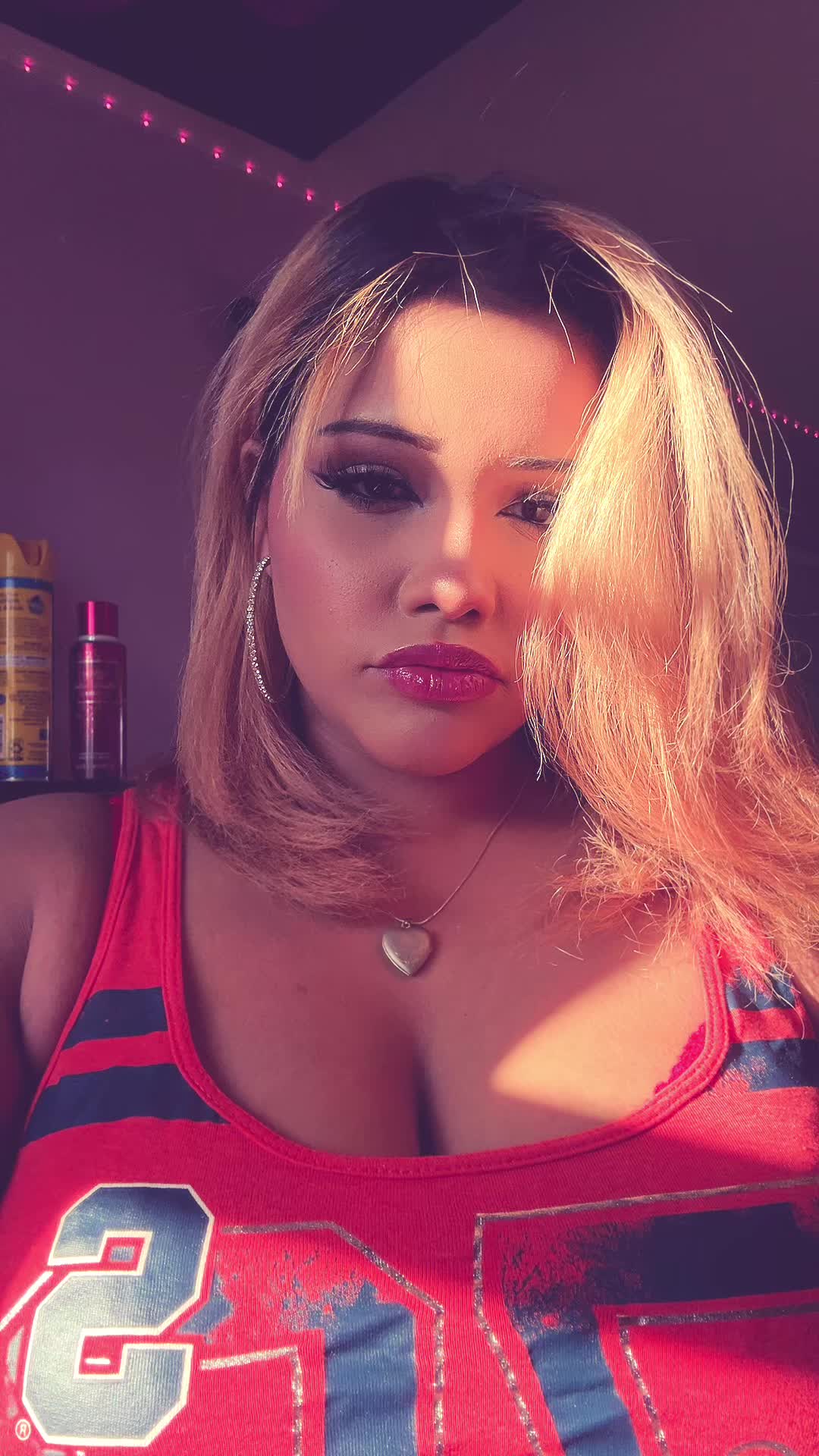@Denaijia