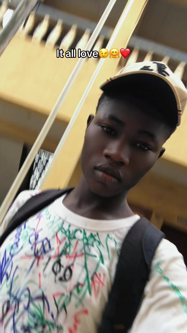 @AKEEM⭐️