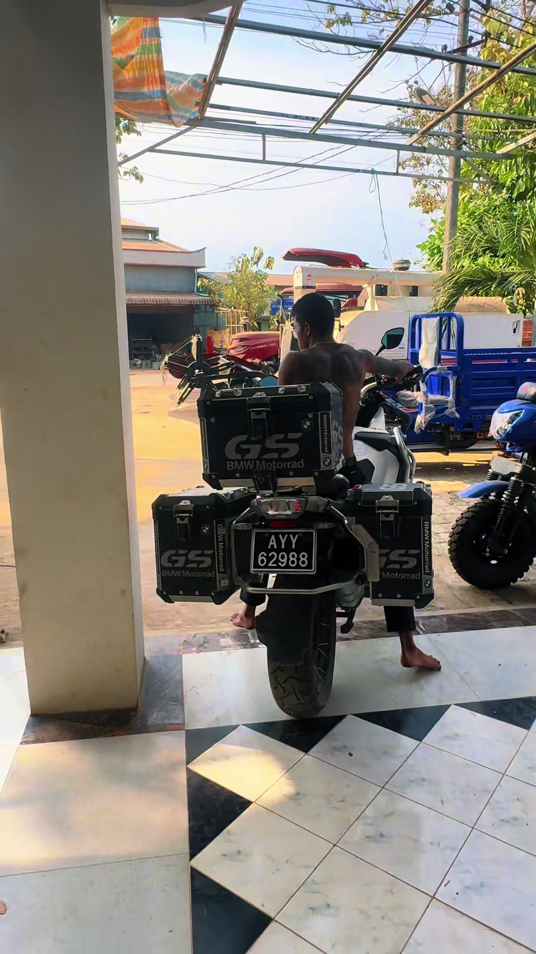 @Pyone Mg Moto Bike Shop