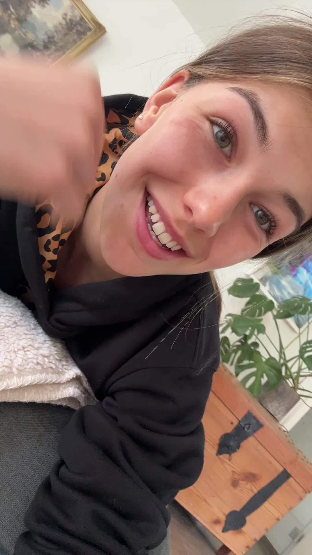 @adelesfashiondiary