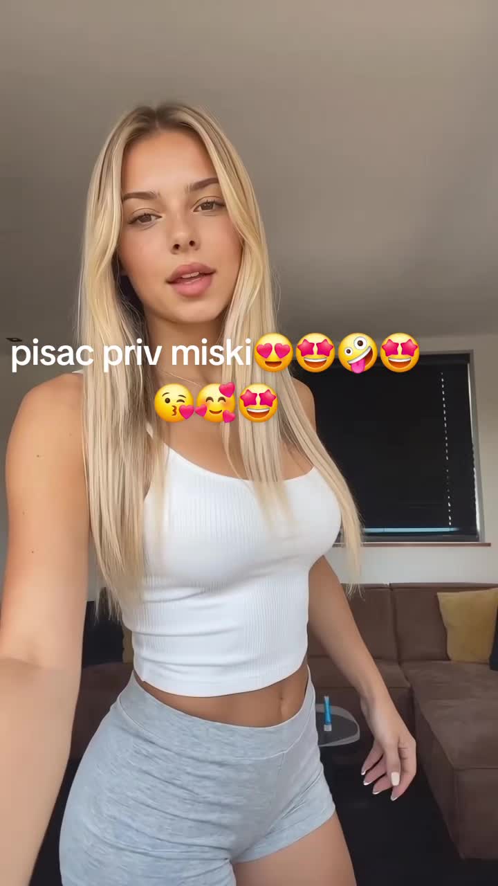 @naplona_nikolcia