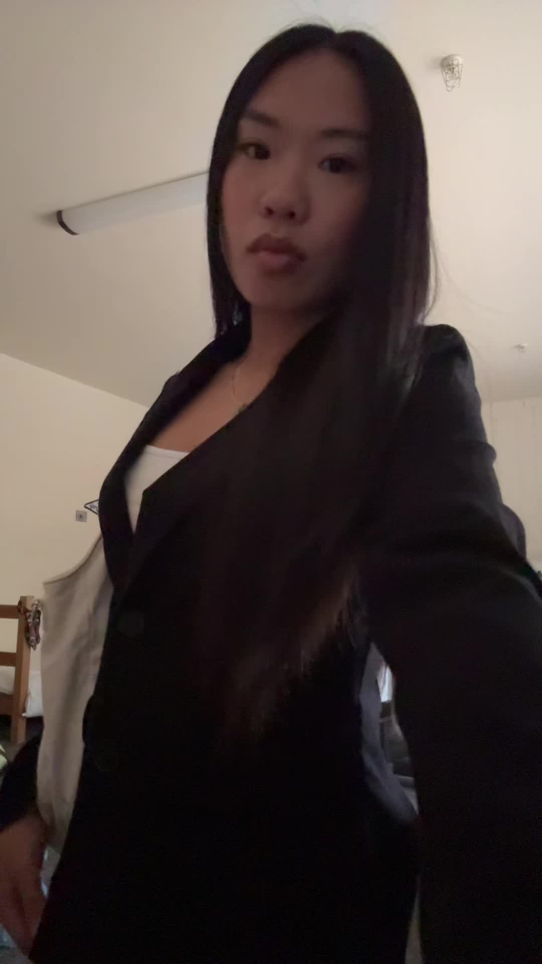 @connie