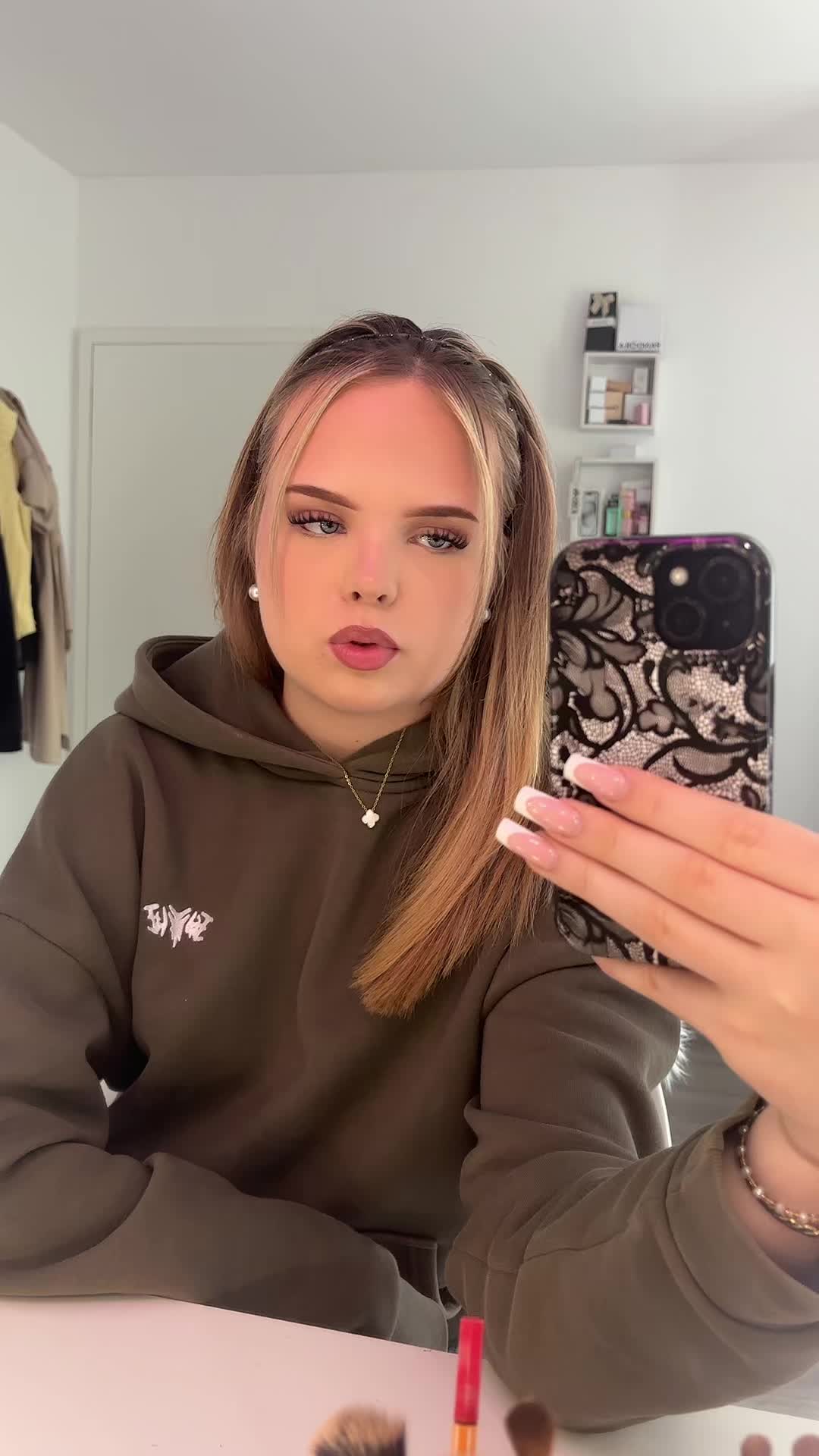 @Feé.rhtr
