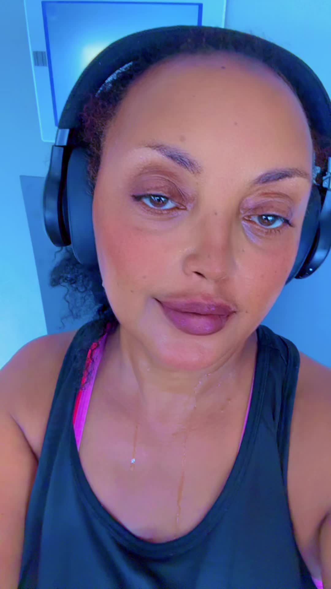 @parisyomama