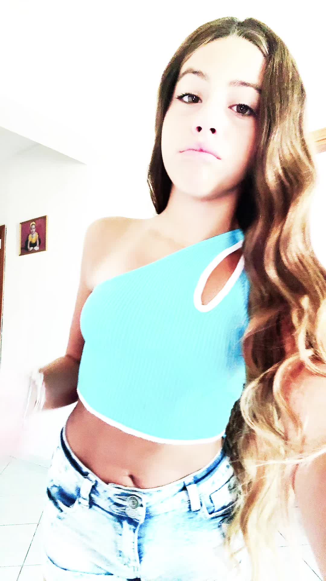 @Lillyterrioti14