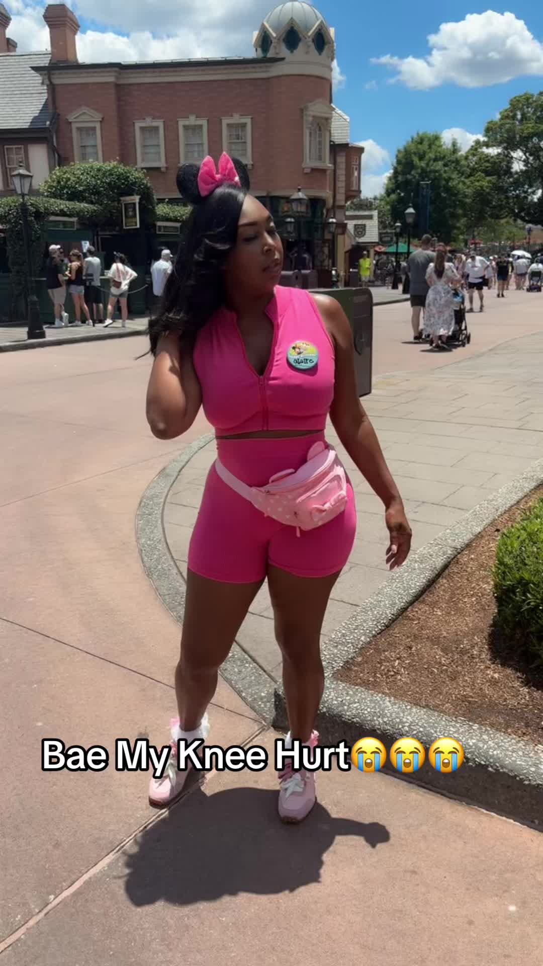 @THEREALBIGMRS