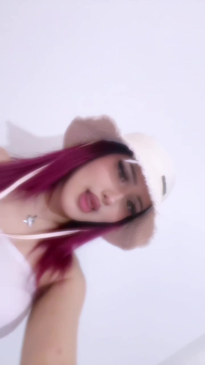 @Latina