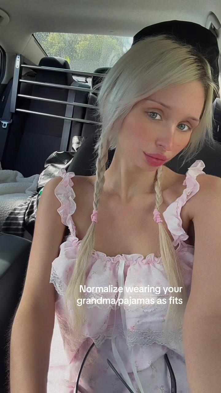 @bizarrebarbie