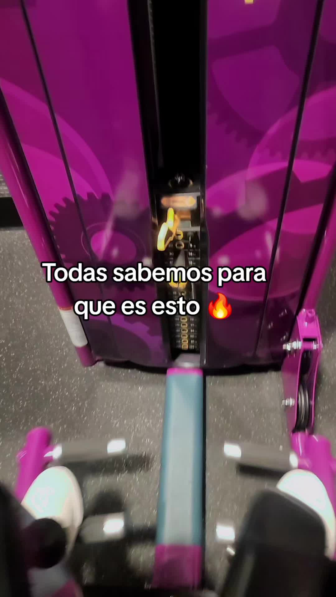 @la_moni