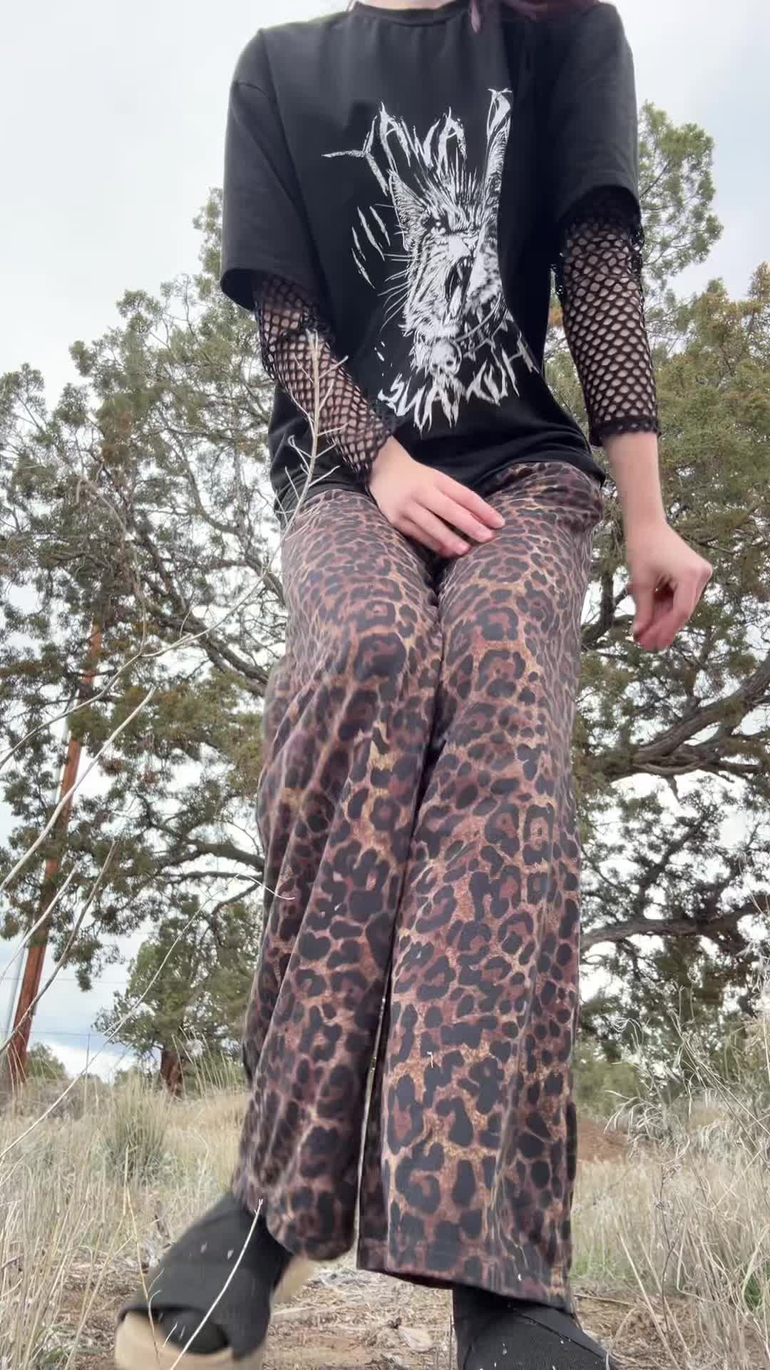 @️