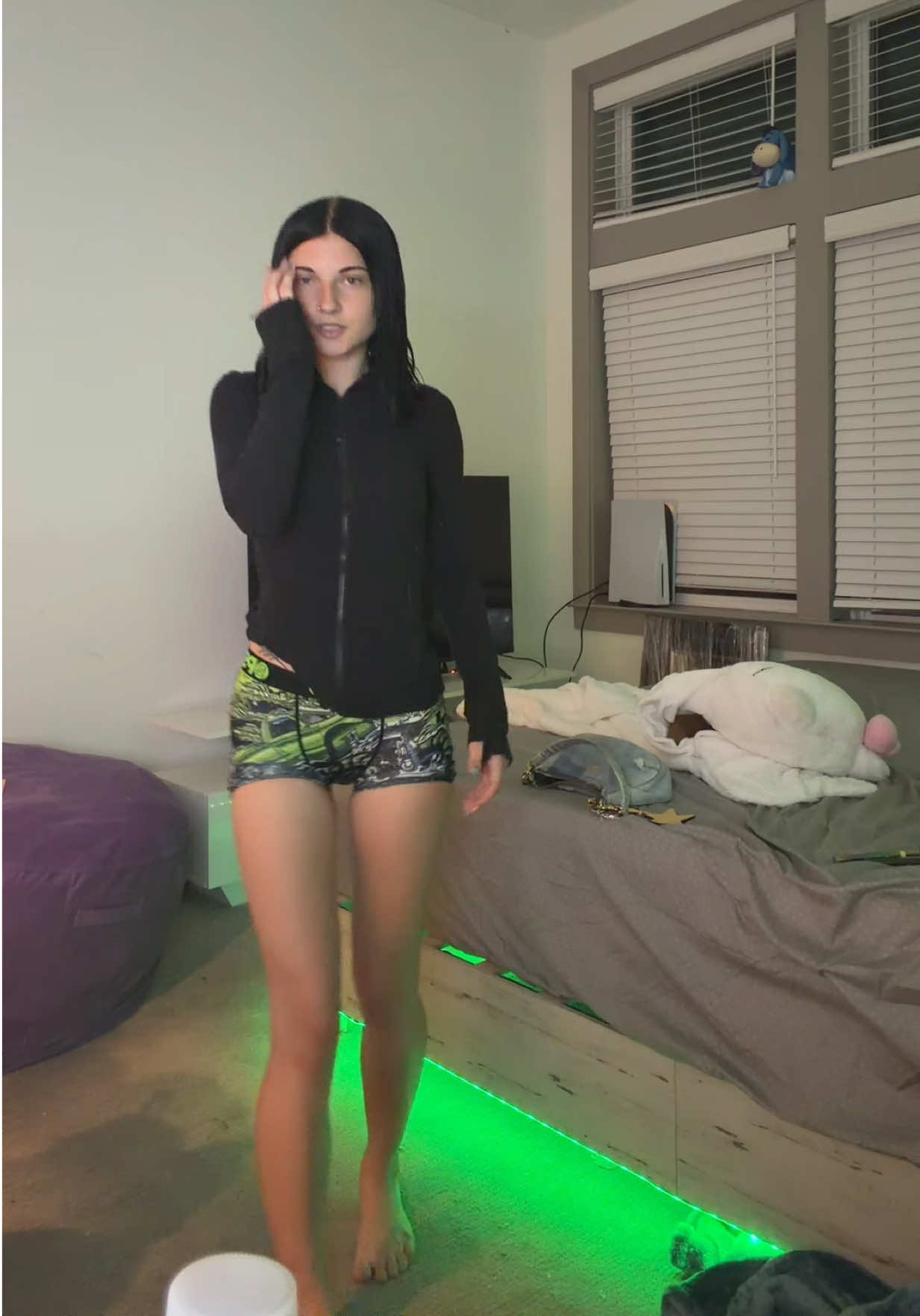 @yurgirlkalani