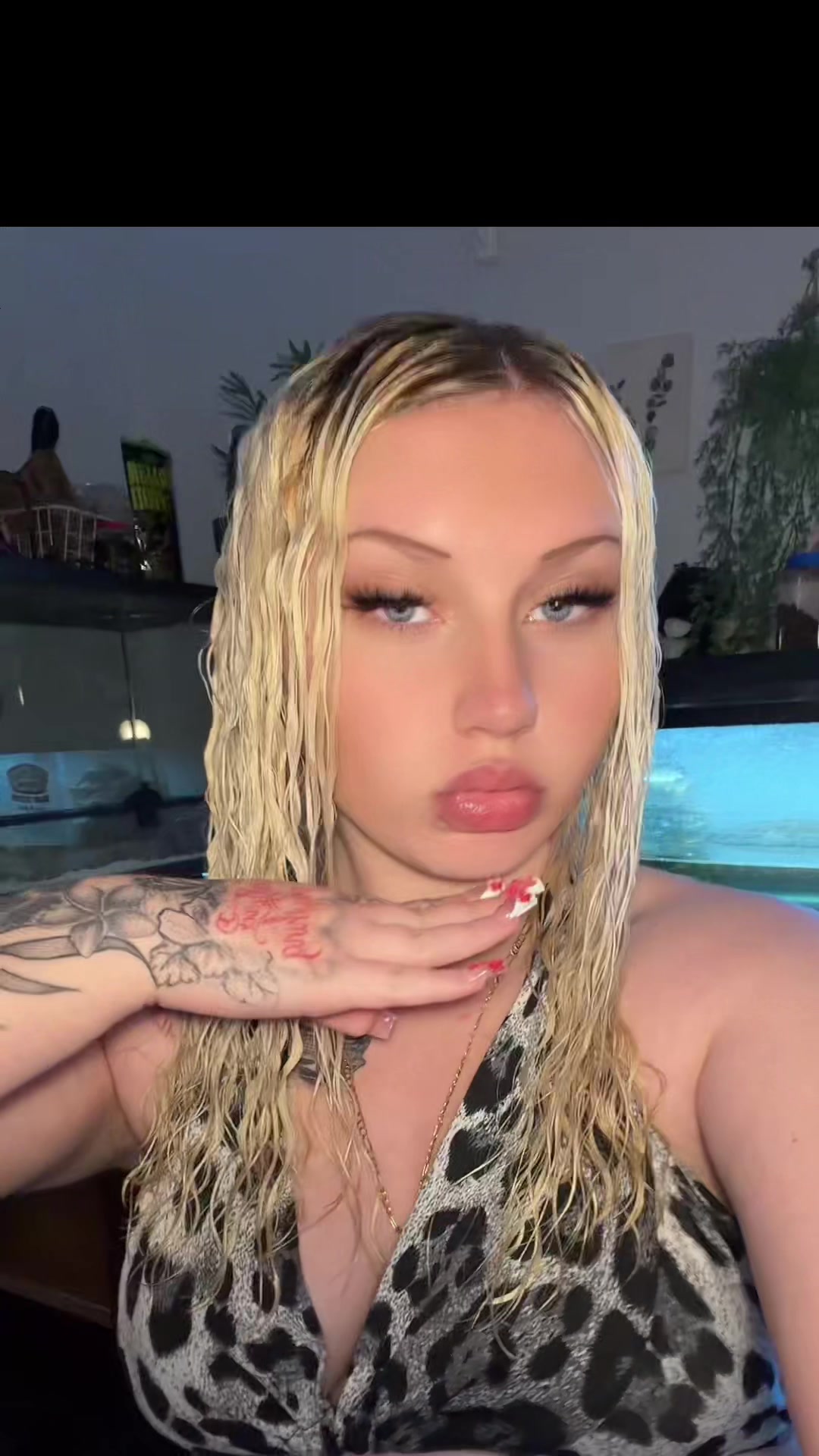 @𝓐𝓷𝓰𝓮𝓵𝓲𝓷𝓪 𝓤
