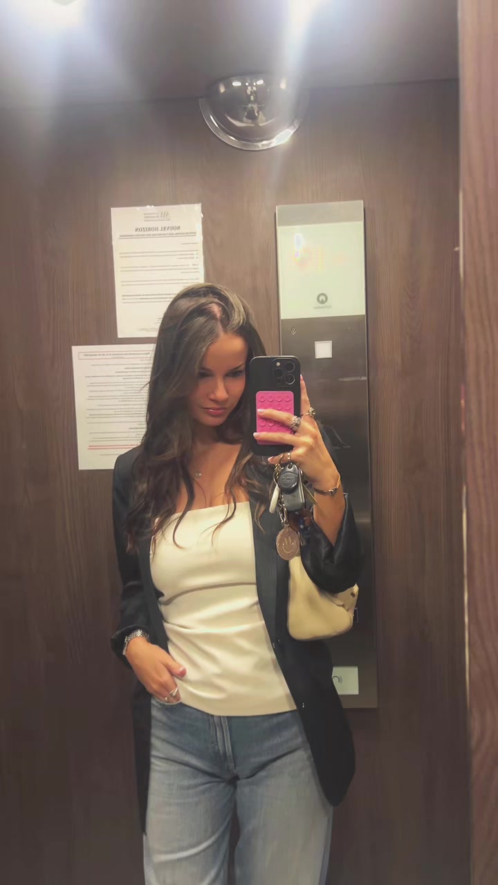 @Adèle