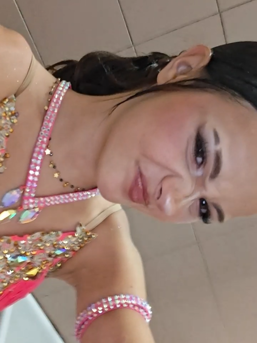 @￴