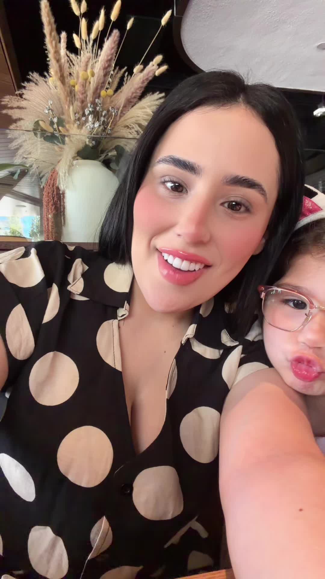 @stephaniereyex