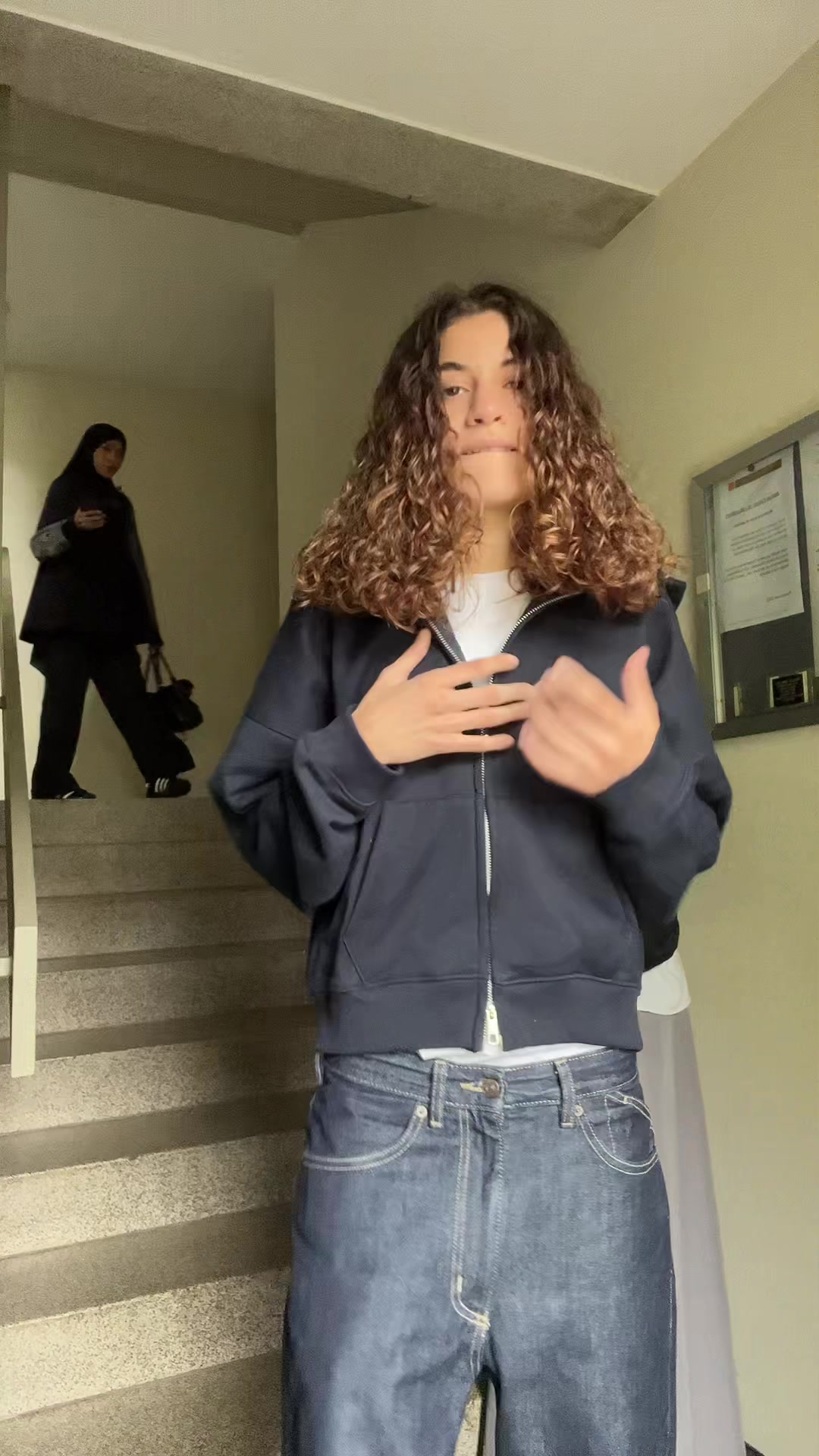 @NJ
