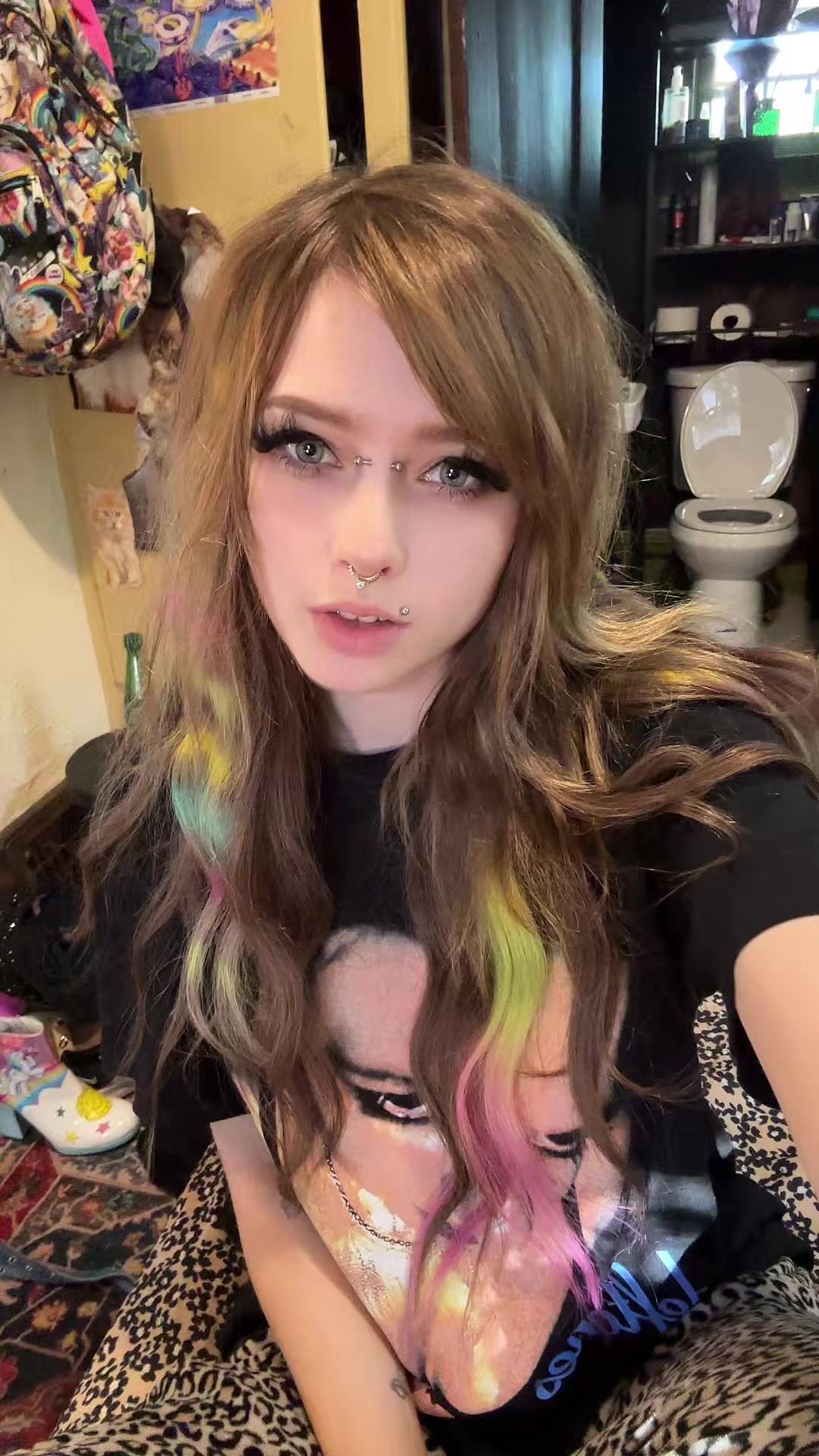 @🦄