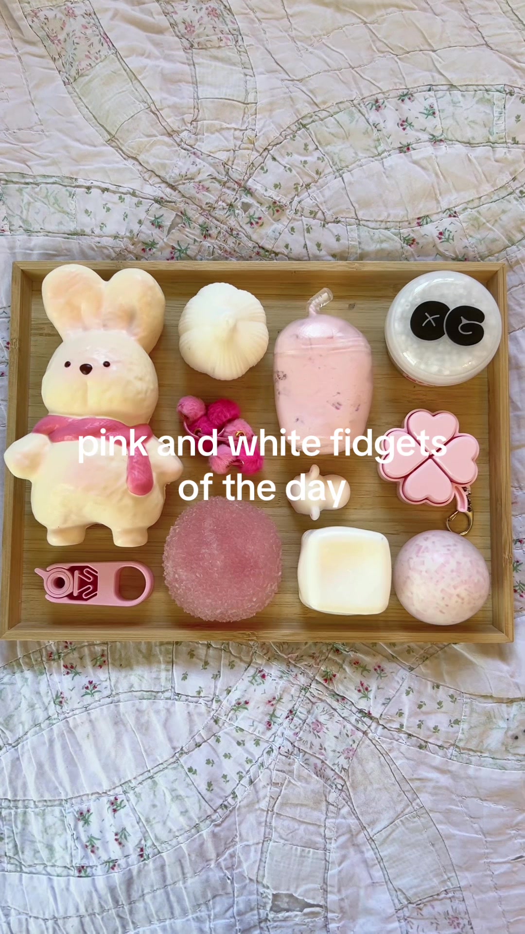 @amimi fidgets (*´꒳`*)