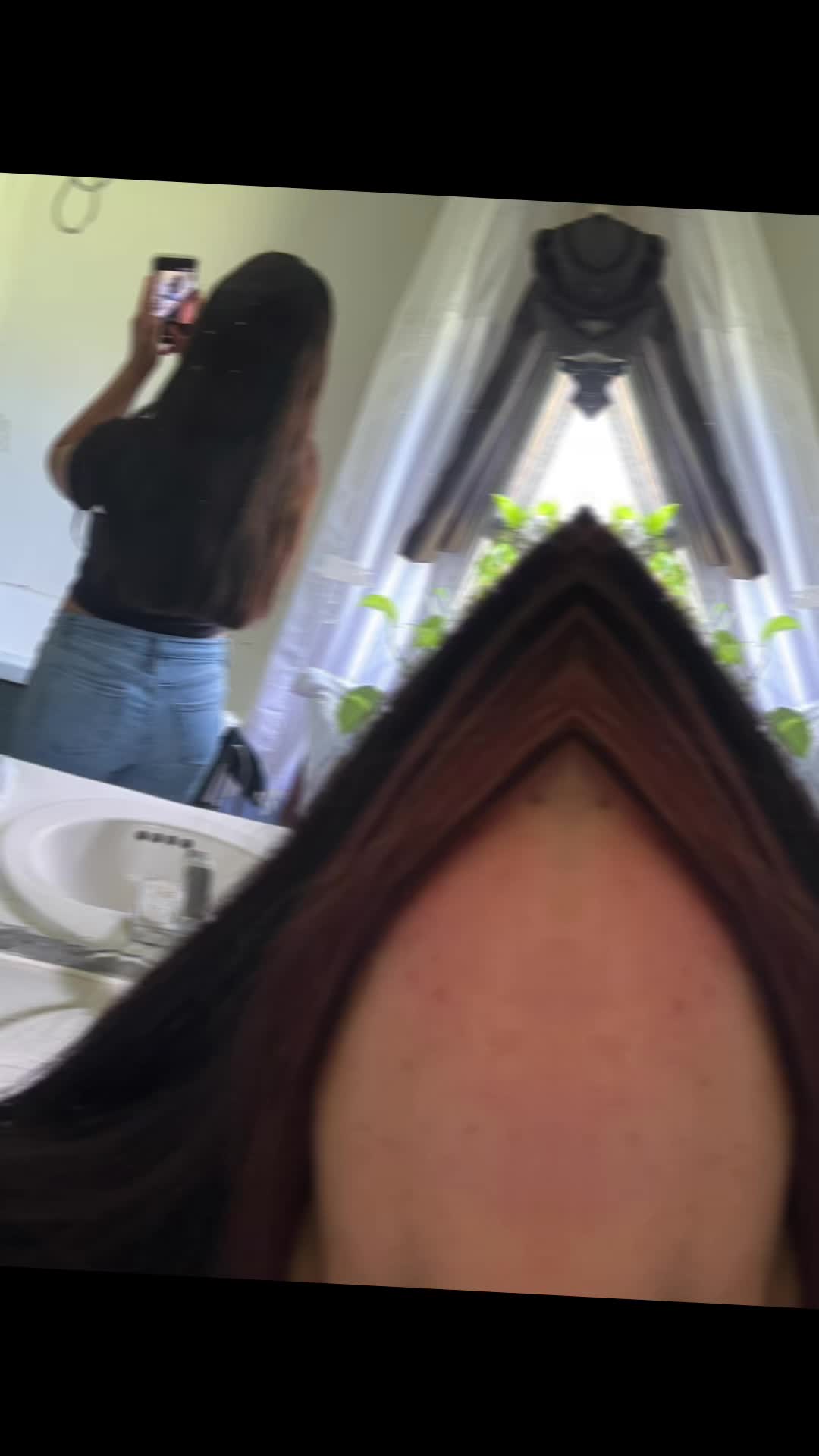 @C&euml;&ccedil;y Mor&auml;le&scaron;