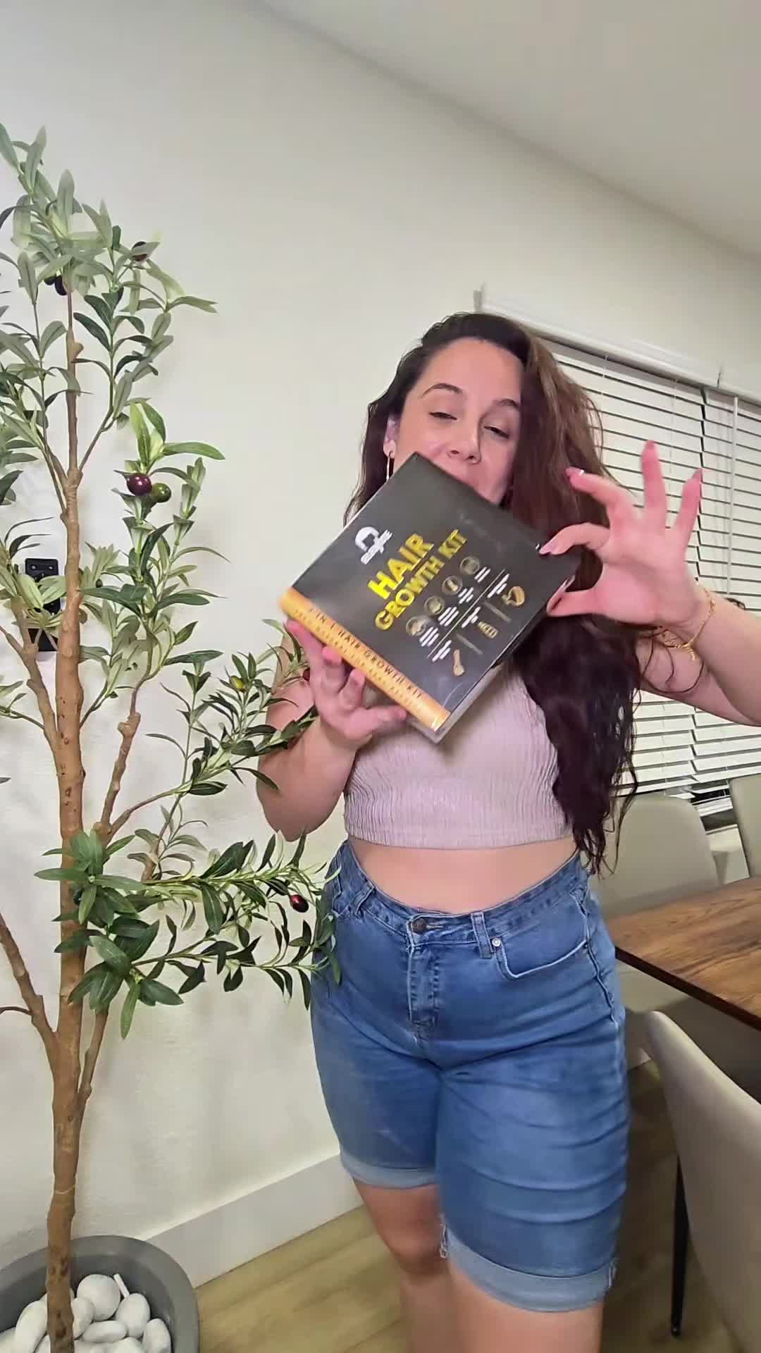 @YeinysVibes