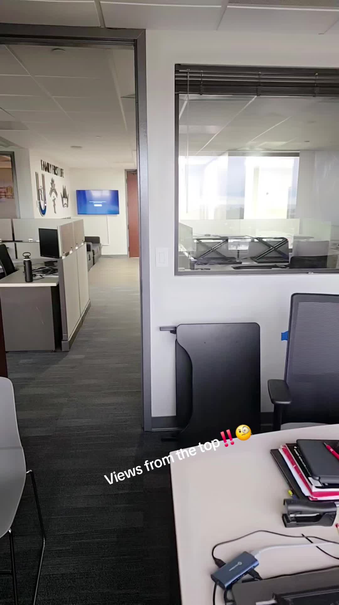 @moodybuilds