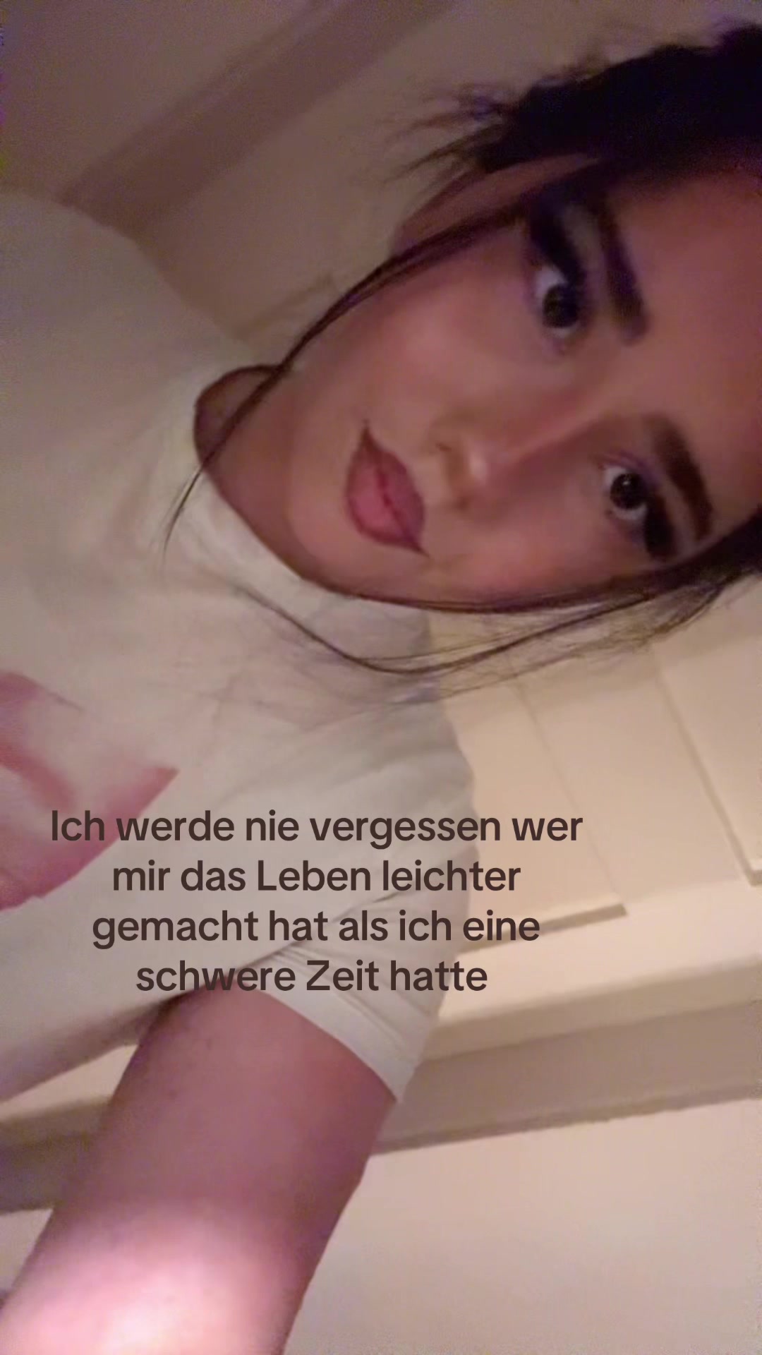 @𝑬