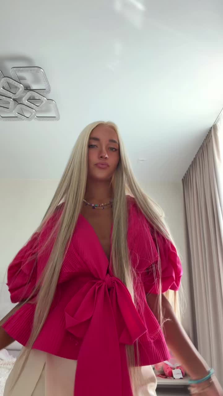 @blondie.mira