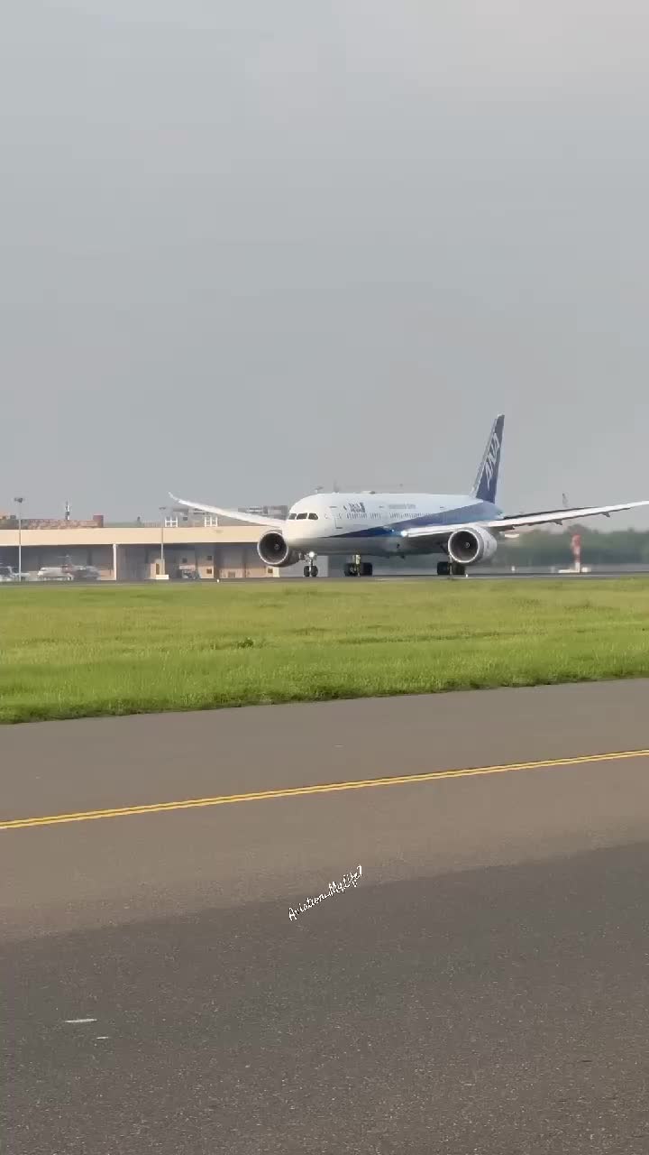 @🧑✈️ ✈️CAPTAIN ✈️🧑✈️