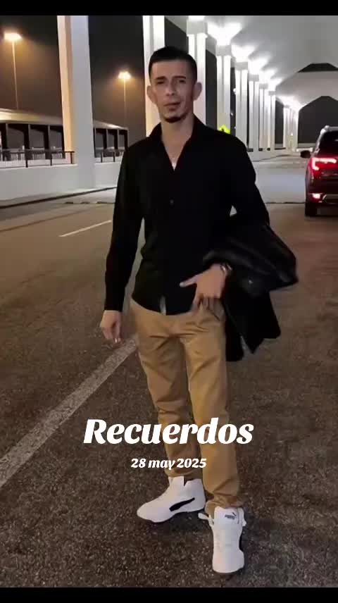 @🤴BYRON EL REY DE LOS LEONES🦁