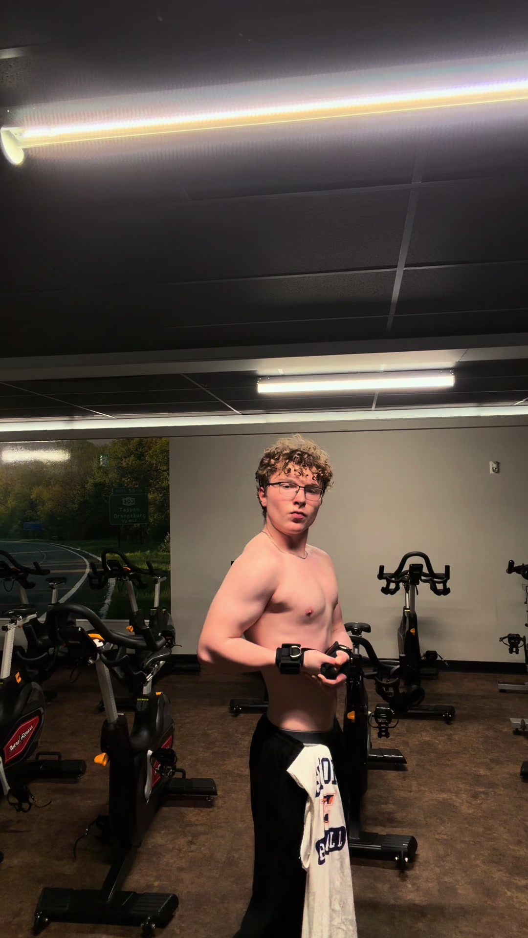 @Lynch lifts