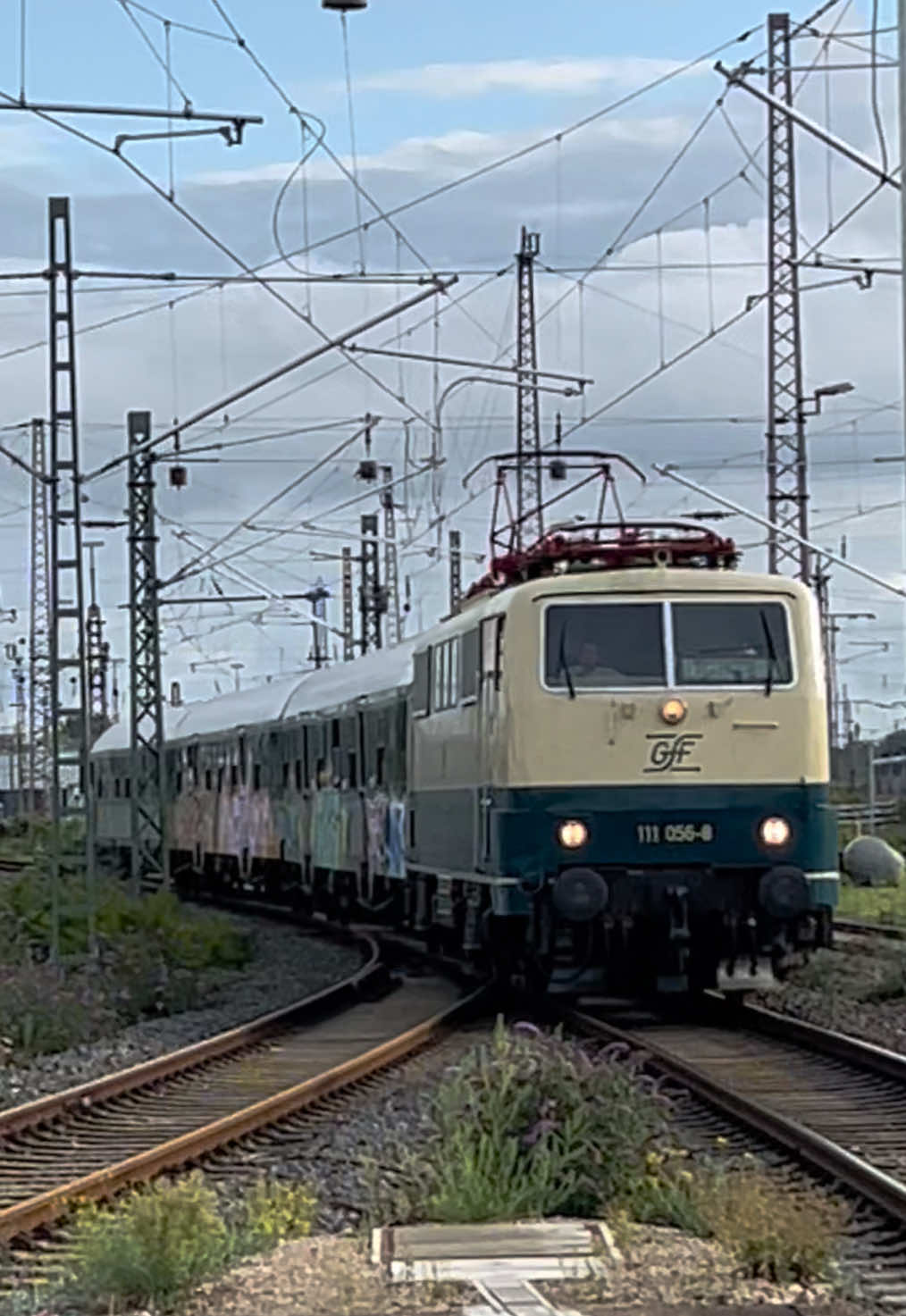 @Trainspotterin_Alina🧃
