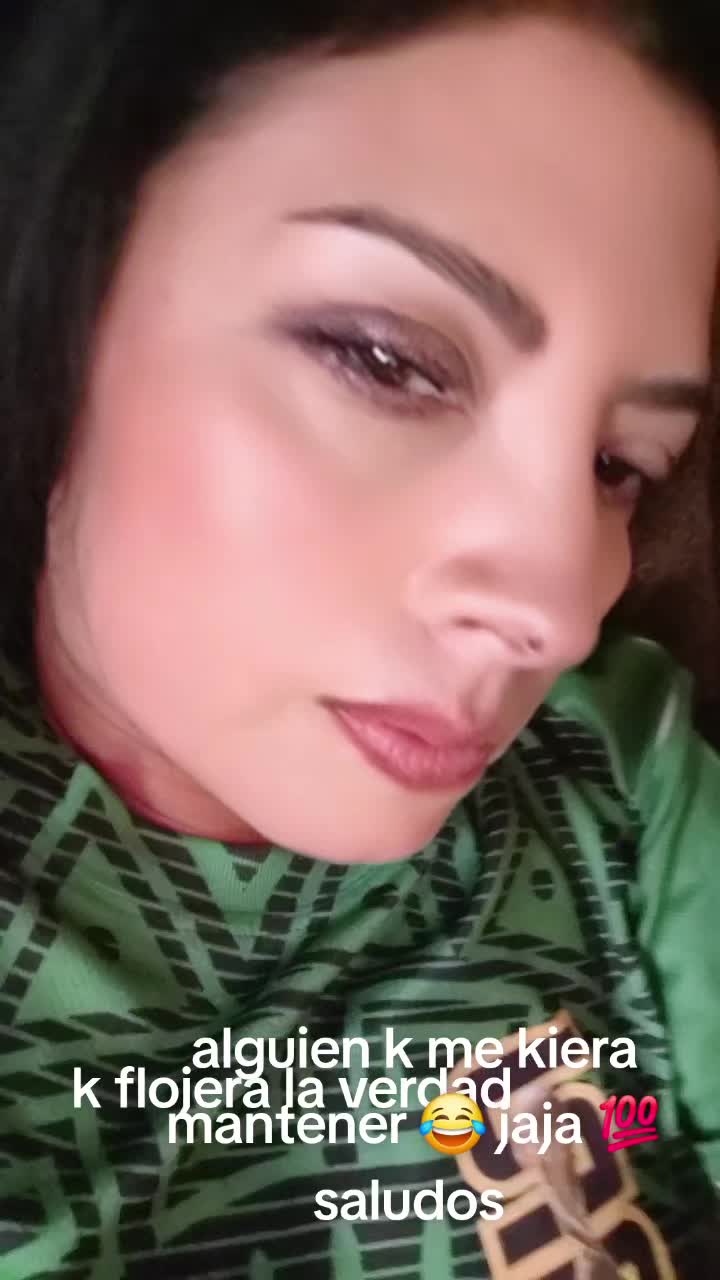 @María Elena