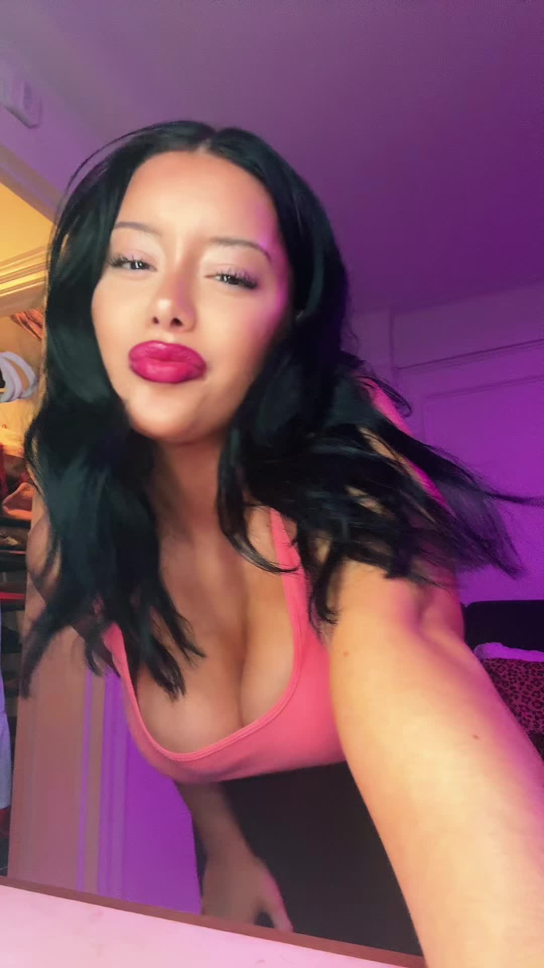 @BELLA🩵
