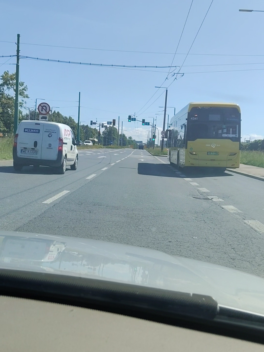 @Міка