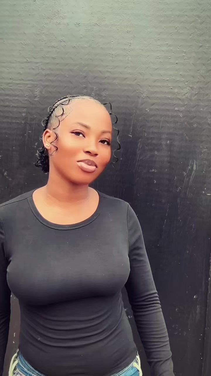@OLAMIDE🌸