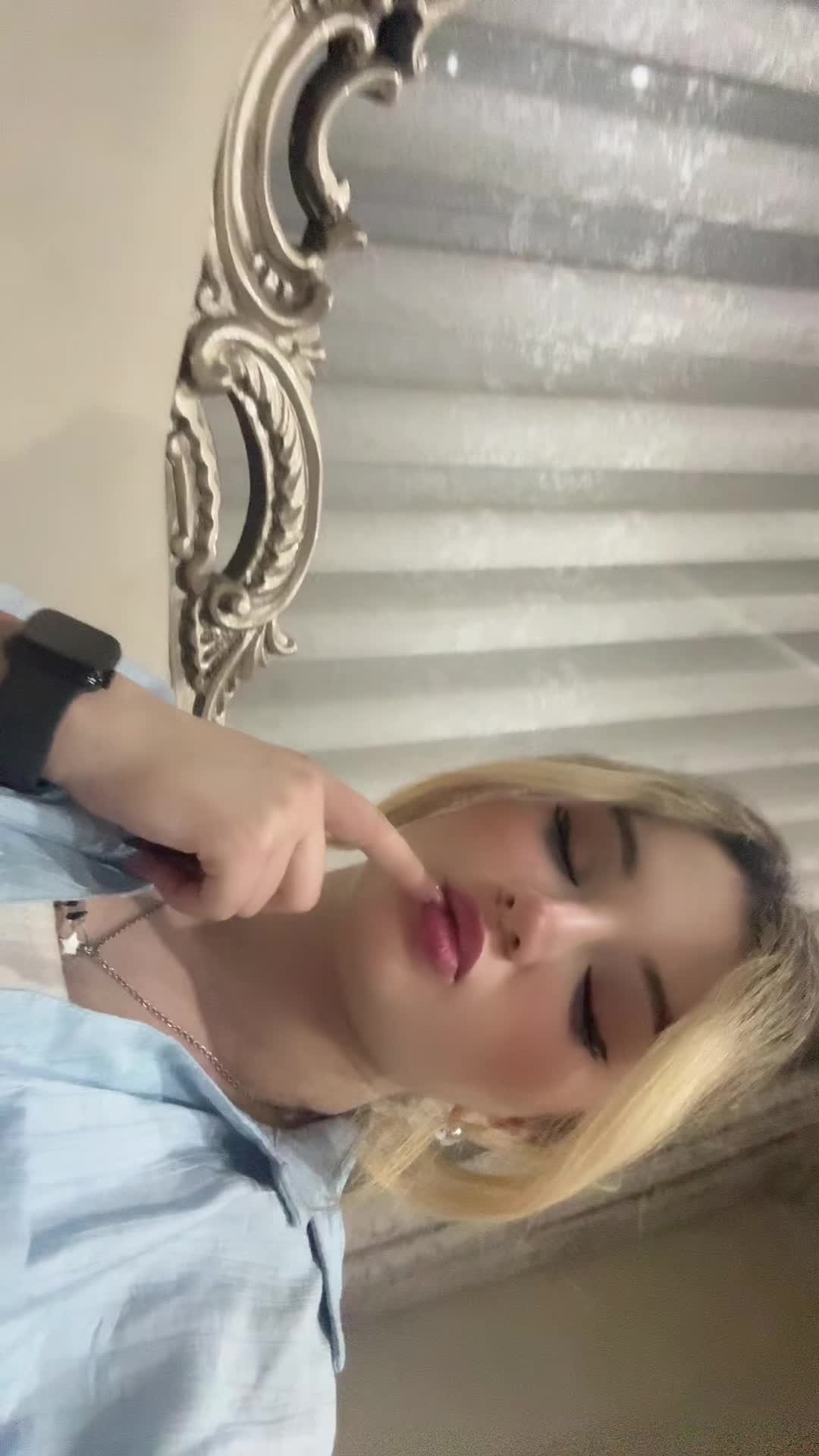@Anahitaque
