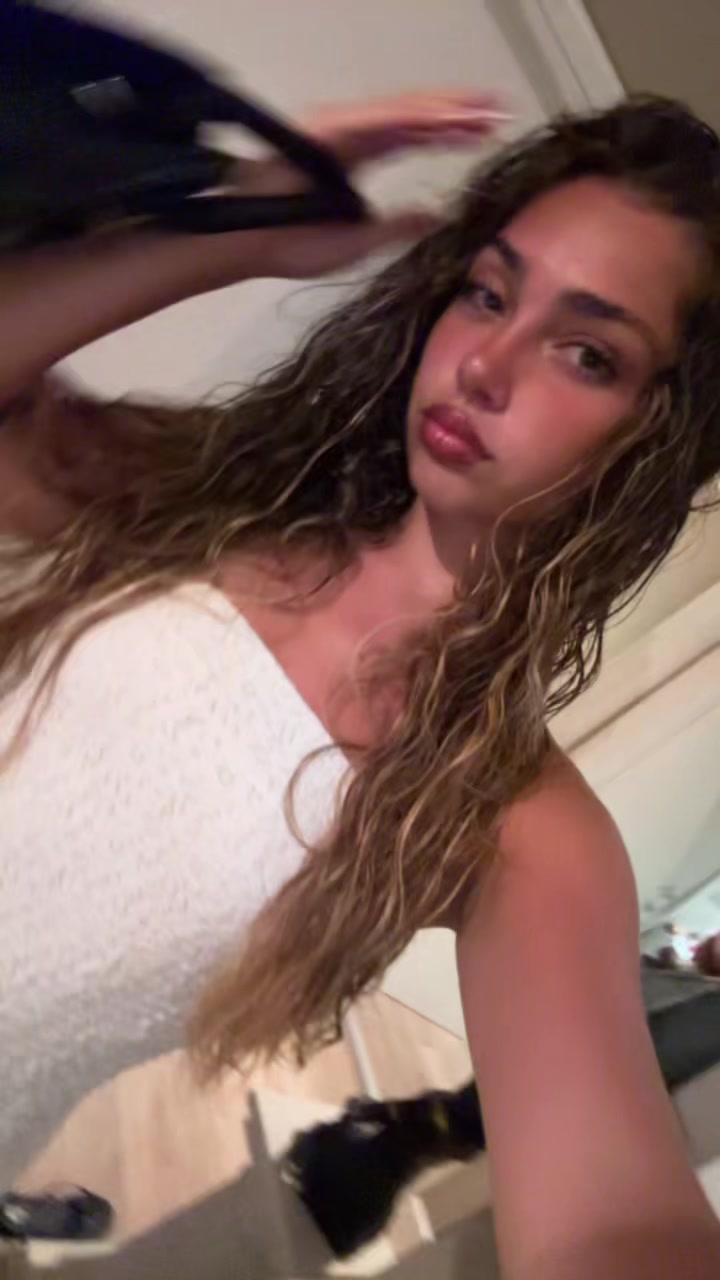 @dandreangela_