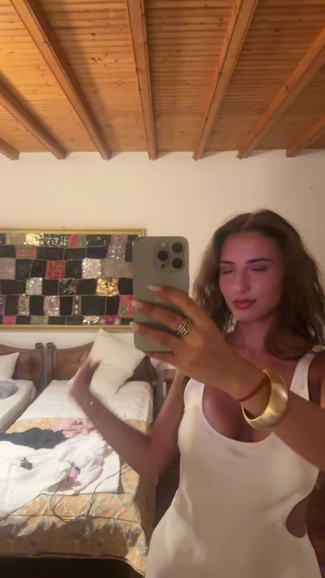 @ioanna