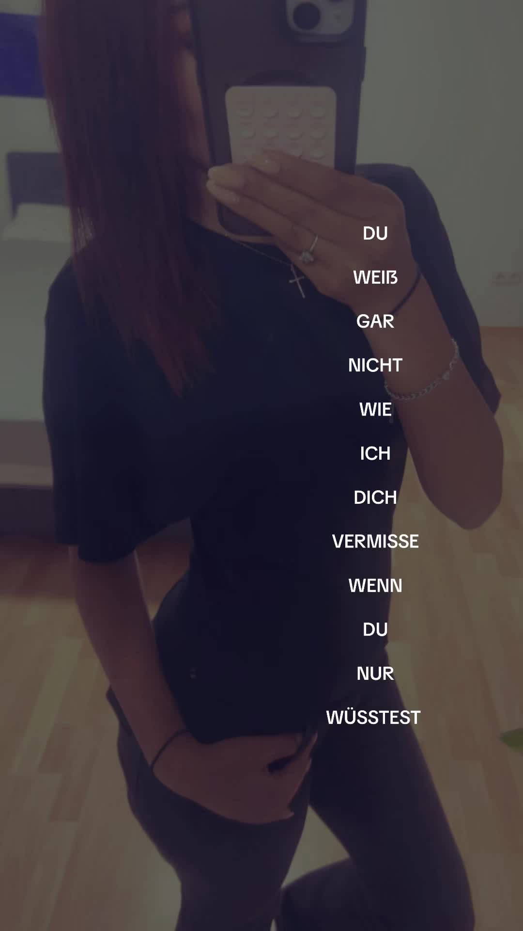 @🎭