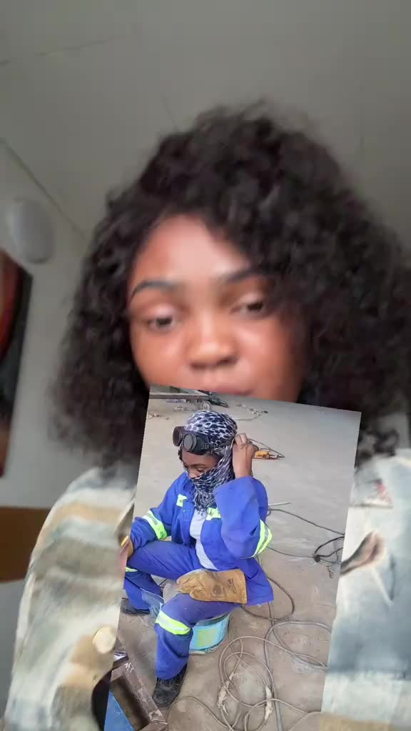 @🇨🇦🇫🇷 Danielle_Mélahelle 🔵