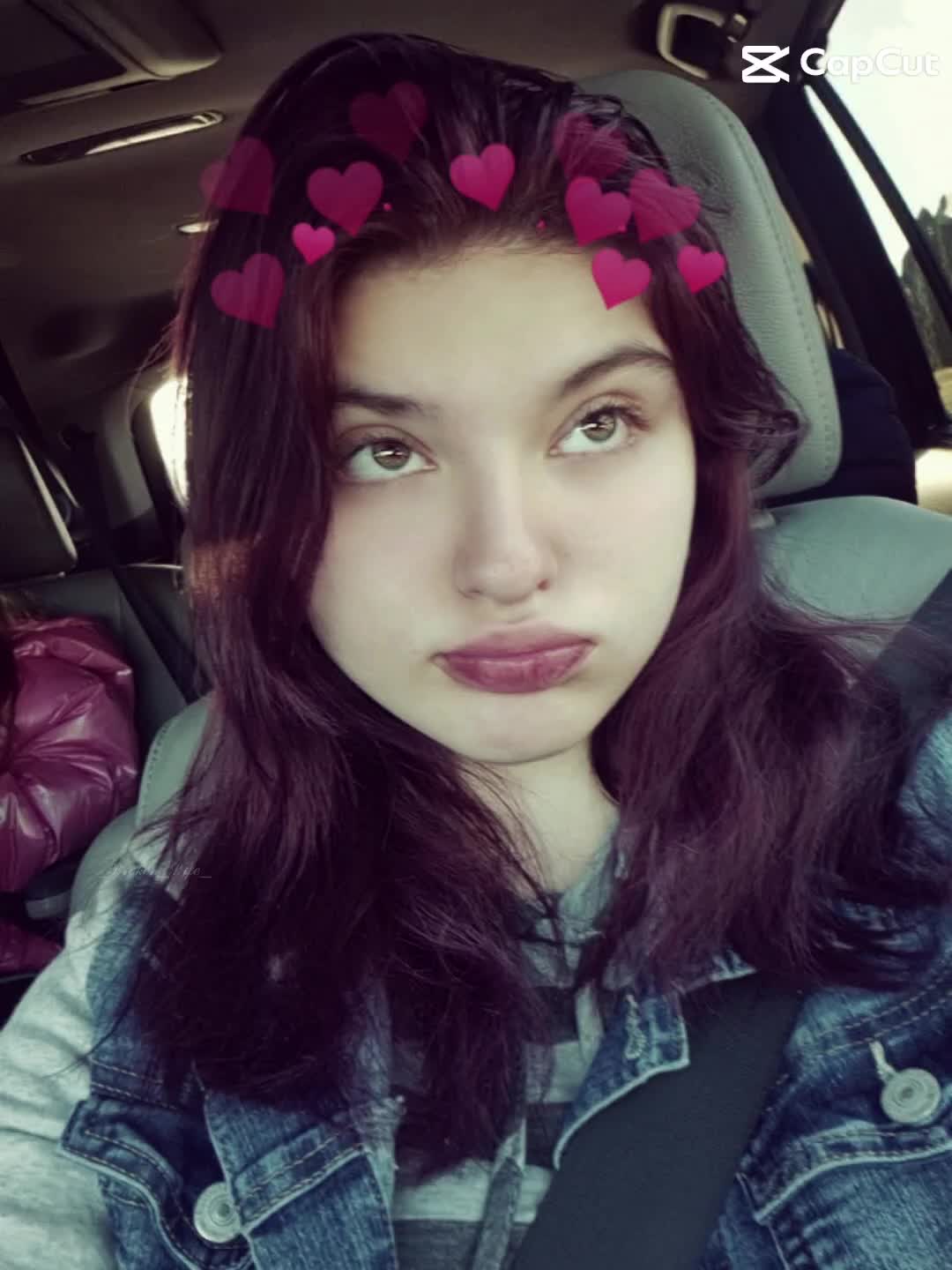 @Bella