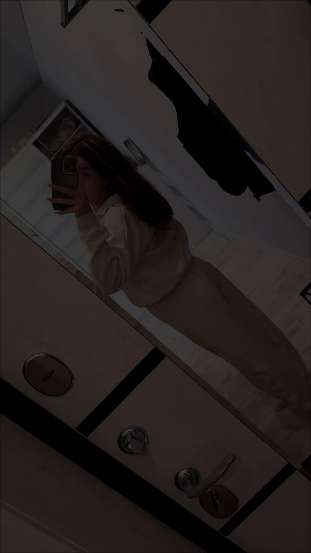 @𝓑𝓻𝓸𝓴𝓮𝓷 𝓗𝓮𝓪𝓻𝓽♡