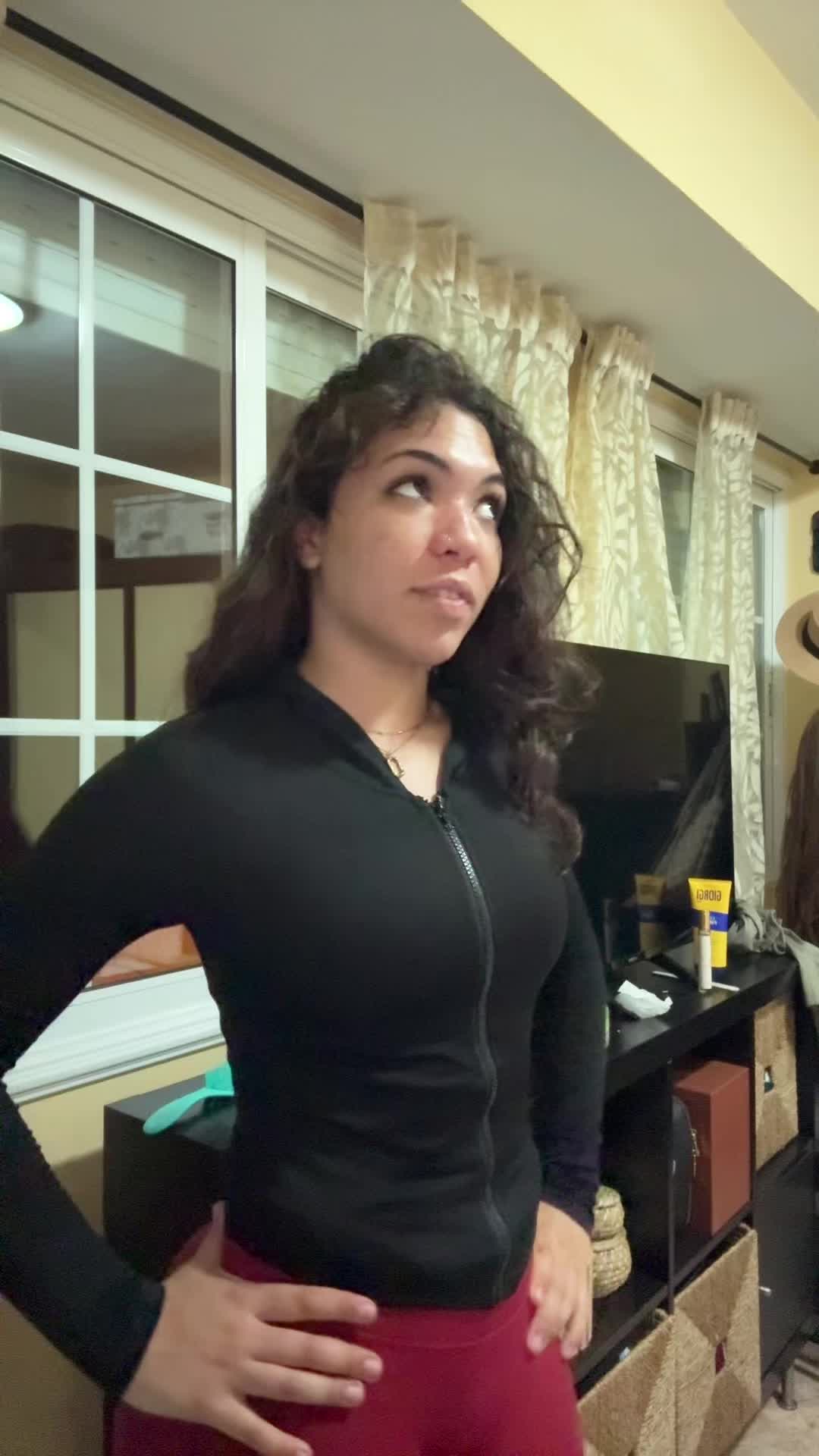 @…