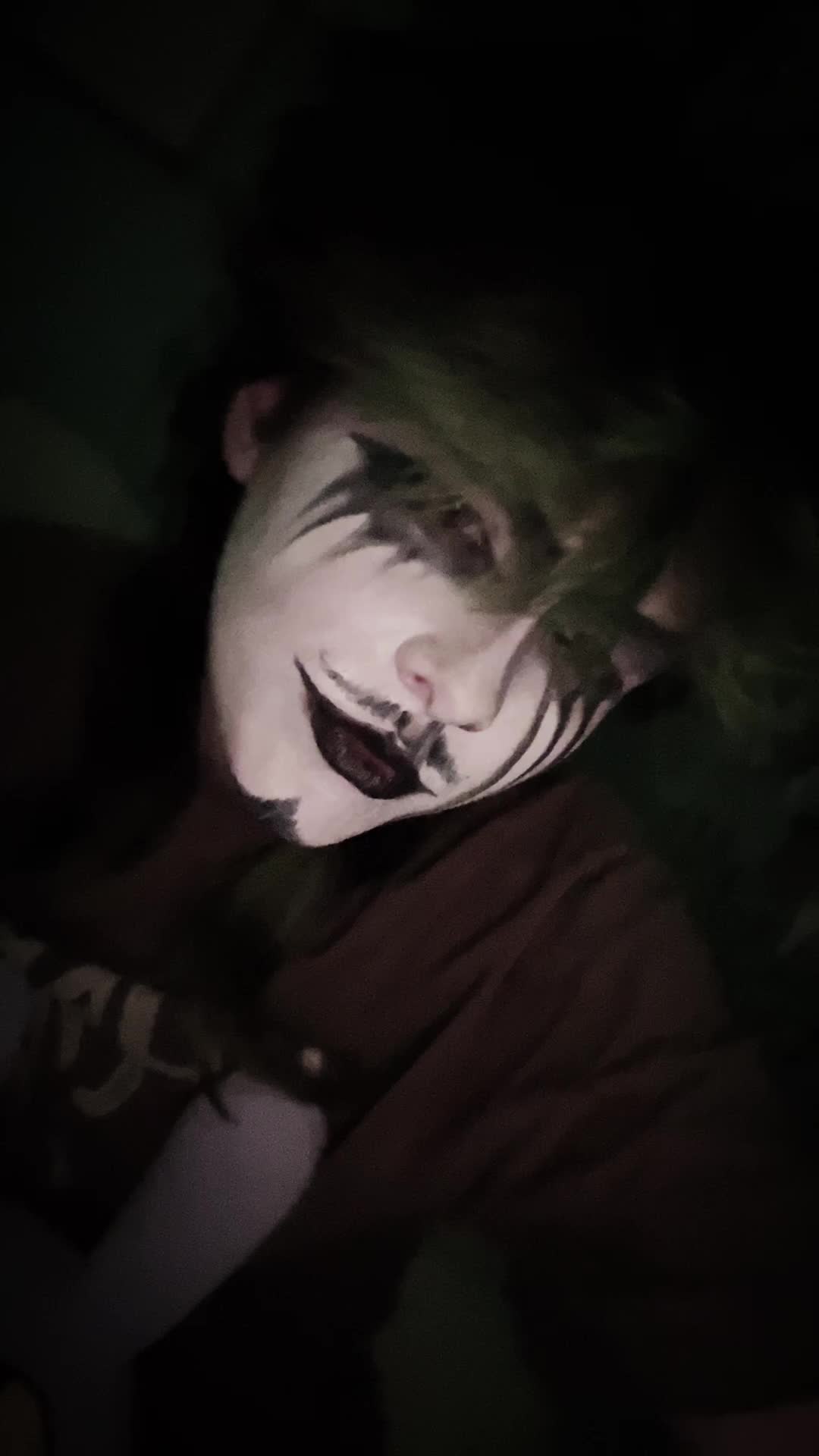 @+🦇{-🩻Enzo🩻-}🦇+