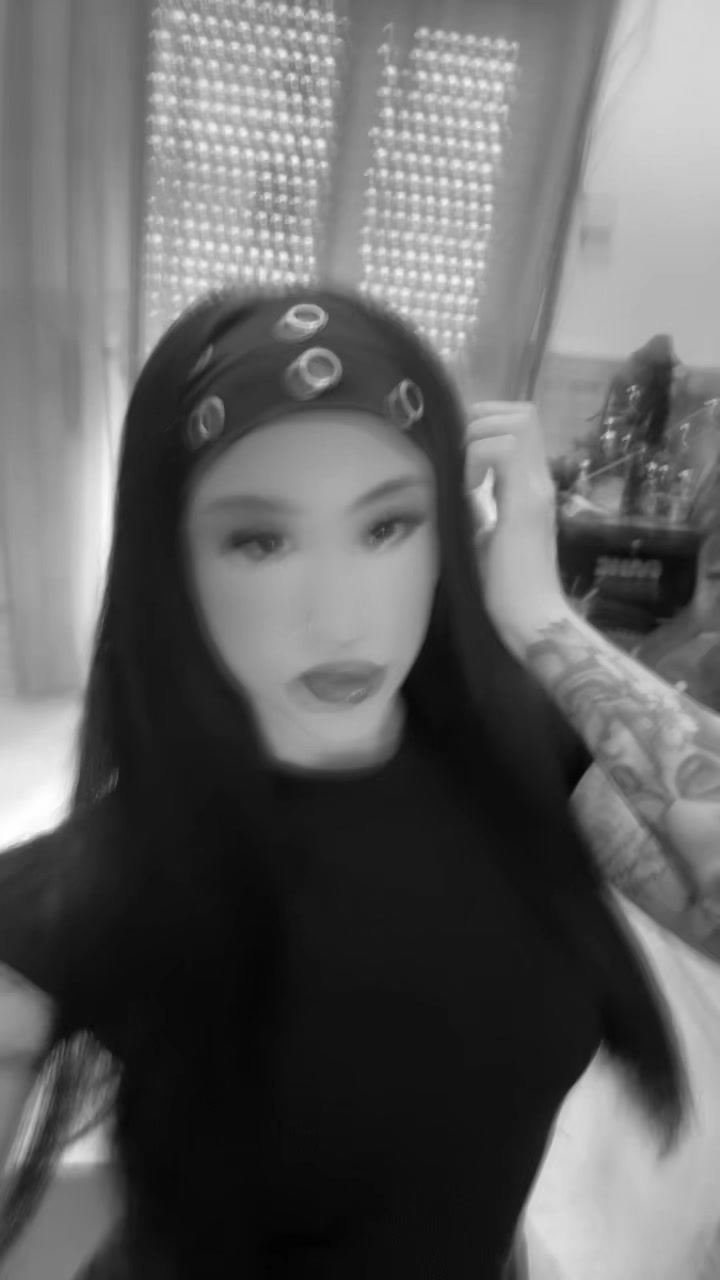 @Aboutmekc_